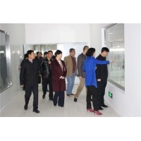 內(nèi)蒙古自治區(qū)科技廳白廳長檢查小組蒞臨我凱達(dá)恒業(yè)公司參觀指導(dǎo)